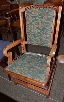 Lot 523 - An American style rocking chair