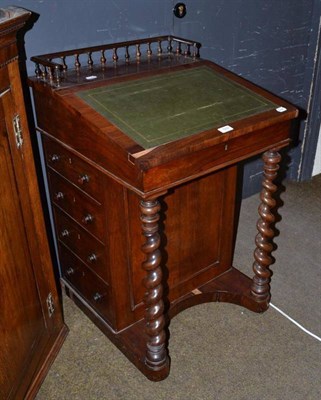 Lot 559 - A Victorian rosewood Davenport