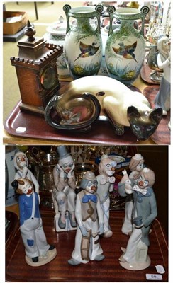 Lot 59 - Seven assorted Spanish clown figures, Coopercraft cat, oak mantel clock and a pair of vases