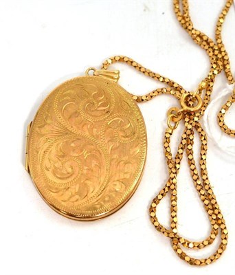 Lot 78 - A 9ct gold locket on a fancy link chain stamped '750'