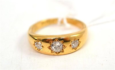 Lot 117 - An 18ct gold diamond three stone ring