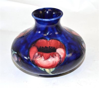 Lot 143 - Moorcroft Poppy vase