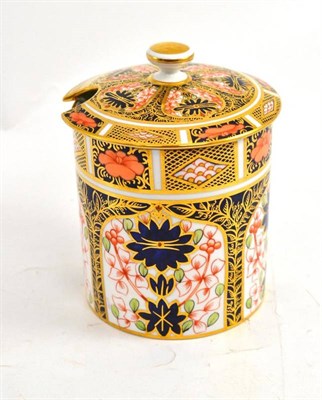 Lot 146 - Royal Crown Derby Imari 1128 pattern preserve jar and cover circa 1914