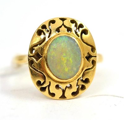 Lot 297 - An 18ct gold opal ring