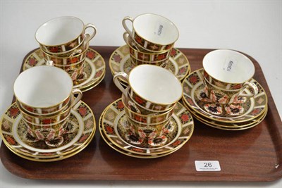 Lot 26 - Nine Royal Crown Derby 'Imari' pattern 1128 cups and eleven saucers (two sizes) (20)