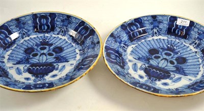 Lot 211 - Pair of 18th century blue and white delft chargers