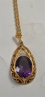 Lot 229 - A 9ct gold amethyst pendant on chain