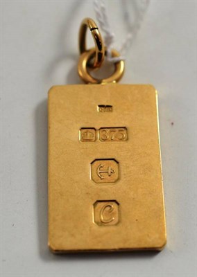 Lot 249 - A 9ct gold ingot