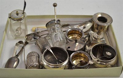 Lot 331 - A collection of silver plate including a pair of cauldron salts, dwarf candlestick etc