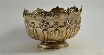 Lot 378 - An engraved silver bowl