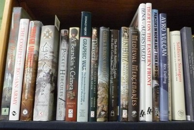 Lot 415 - A quantity of military history books (2 shelves)