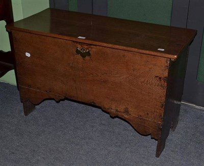 Lot 485 - An 18th century oak six plank chest