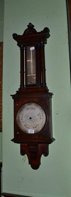 Lot 624 - A Victorian aneroid barometer/thermometer by Murray & Co. London