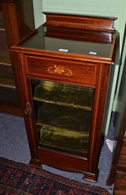 Lot 625 - An Edwardian inlaid glazed mahogany sheet music cabinet