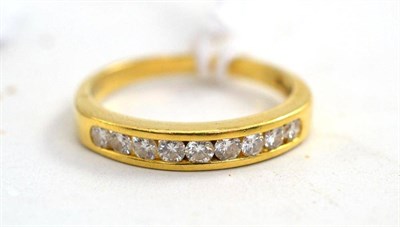 Lot 55 - Lady's 18ct gold diamond ring