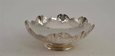 Lot 87 - Silver circular pierced bowl