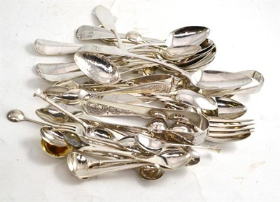 Lot 185 - A quantity of small silver flatware