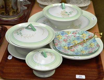 Lot 25 - A Shelley part dinner service and a Shelley cake stand