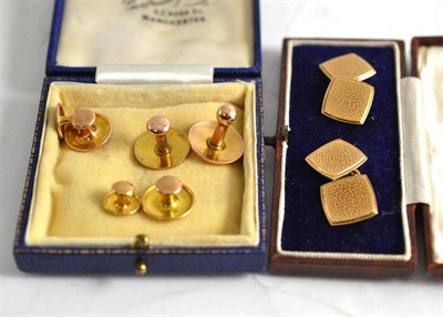 Lot 208 - Pair of 9ct gold cufflinks and six 10ct gold studs