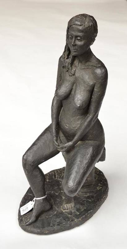 Lot 679 - Shenda Amery (20th/21st century): Callipygea, seated nude, black patinated terracotta, signed...