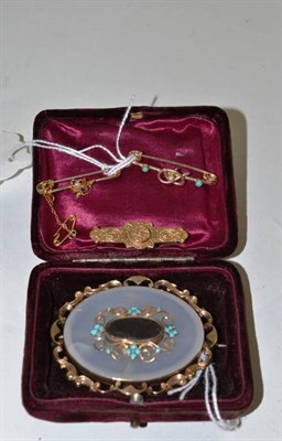 Lot 71 - A chalcedony and turquoise brooch, a fly brooch set with pearls and a sapphire, a pearl and...