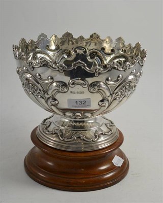 Lot 132 - An Edwardian silver rose bowl on an oak socle, Sheffield 1907, by John Round & Son