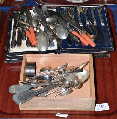 Lot 155 - A collection of silver and silver plated flatware, including lace back teaspoons, cased knives etc