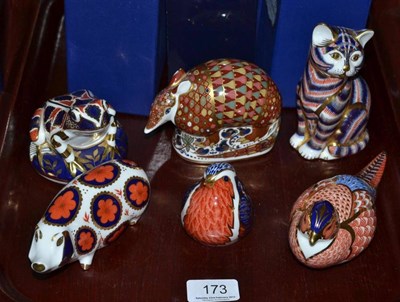 Lot 173 - A collection of six Royal Crown Derby paperweights:- Pig, second; Frog, second; Robin, gold...