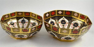 Lot 186 - One large and one medium Royal Crown Derby Imari pattern 1128 octagonal bowls (2)