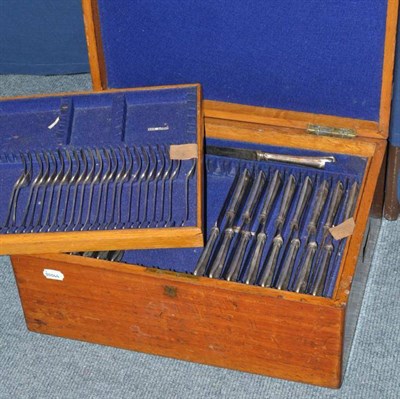 Lot 378 - Canteen of plated cutlery