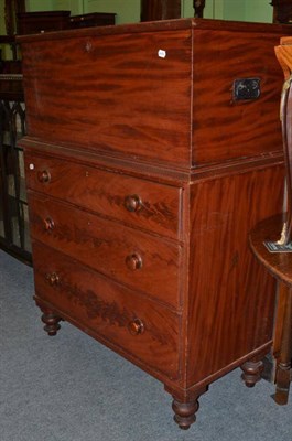 Lot 479 - A Victorian grained pine blanket box on an associated three height chest