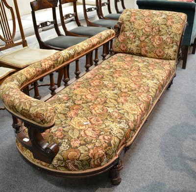 Lot 527 - Victorian mahogany chaise longue