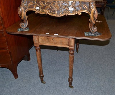 Lot 536 - A Regency mahogany Pembroke table