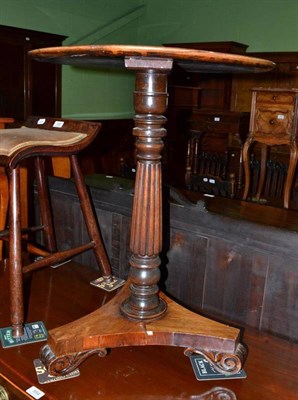 Lot 552 - A William IV rosewood and mahogany pedestal occasional table