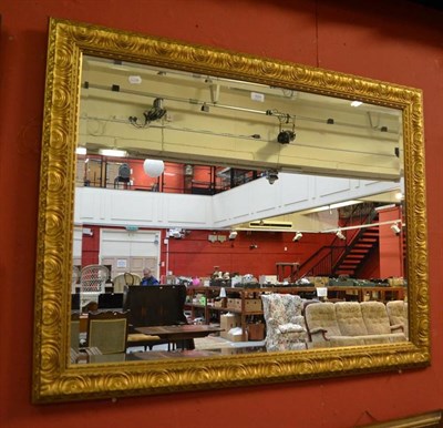 Lot 628 - A gilt framed wall mirror