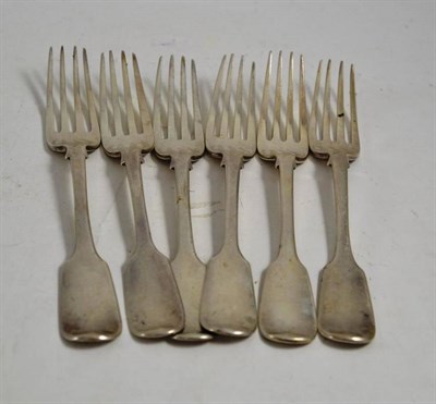 Lot 9 - Six Georgian fiddle pattern forks, various dates and marks (6)