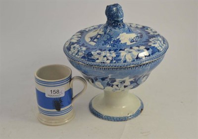 Lot 158 - Mocha ware mug and a 19th century blue and white tureen and cover