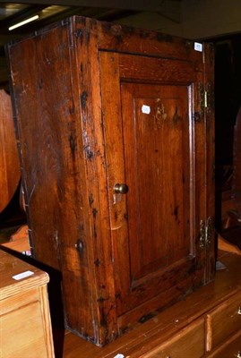 Lot 405 - An oak wall cupboard