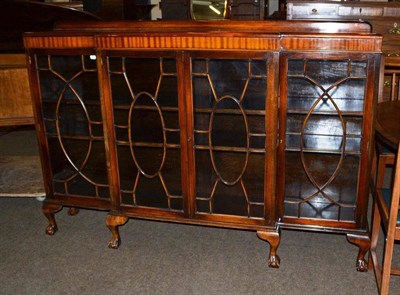 Lot 416 - A breakfront bookcase