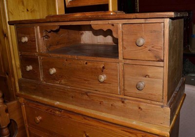 Lot 533 - TV and video stand
