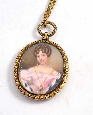 Lot 104 - A portrait locket with seed pearl and hair decoration inset, on a belcher necklet