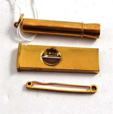 Lot 116 - A cigar cutter, a 9ct gold bar brooch and a 9ct gold cigar piercer by S Morden & Co
