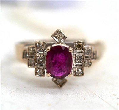 Lot 130 - A ruby and diamond set ring