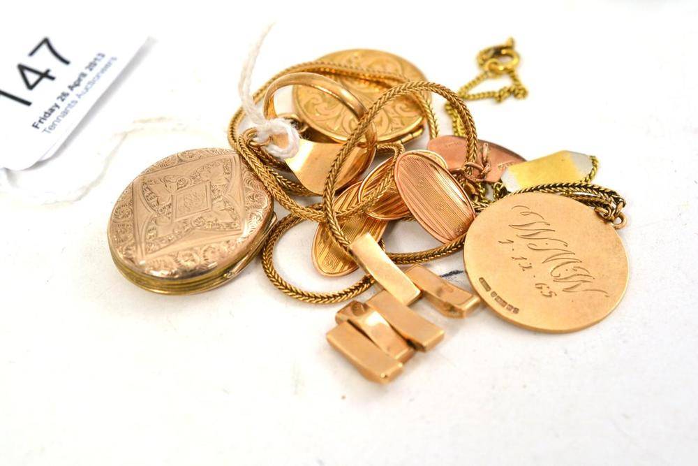 Lot 147 - A quantity of 9ct gold, including cufflinks, lockets etc