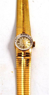Lot 283 - A lady's 9ct gold Rotary wristwatch