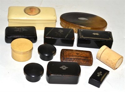 Lot 380 - Oval horn snuff, five papier mache snuffs, burrwood snuff, two small ebony boxes, ivory rouge...