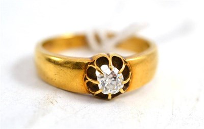 Lot 400 - A gentleman's 18ct gold diamond solitaire ring
