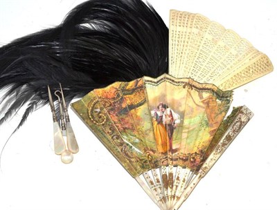 Lot 470 - Mother of pearl fan with painted paper mount and a carved bone fan (both cased), button hooks, gilt