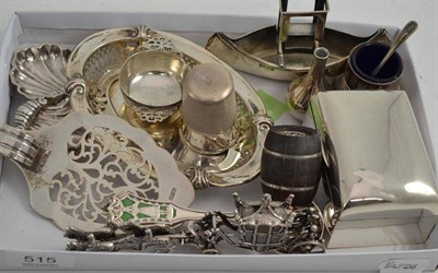 Lot 515 - Novelty silver including an oversized thimble, coke lifter, pierced dish, etc