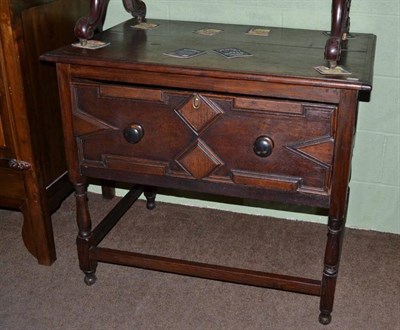 Lot 619 - Hall table with one drawer